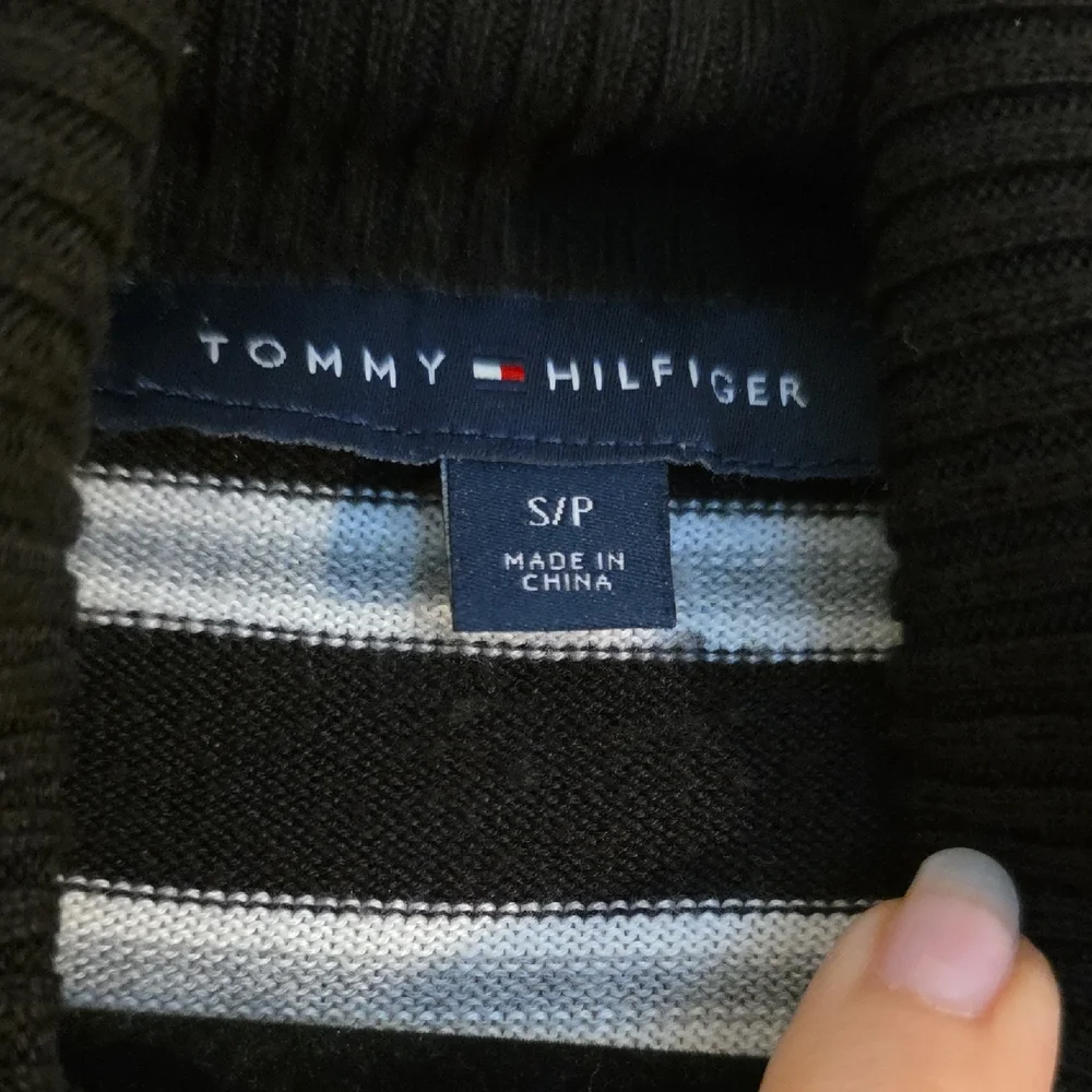 Tommy Hilfiger Black and White‎ Striped Turtleneck Sweater Sz Sp